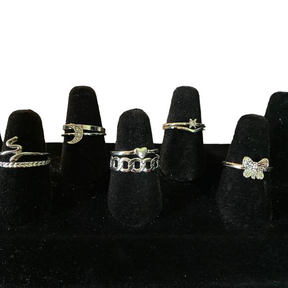 Silver Rings Heart Star Moon Assortment Of Sizes NIP Set Of 9 - Picture 1 of 2